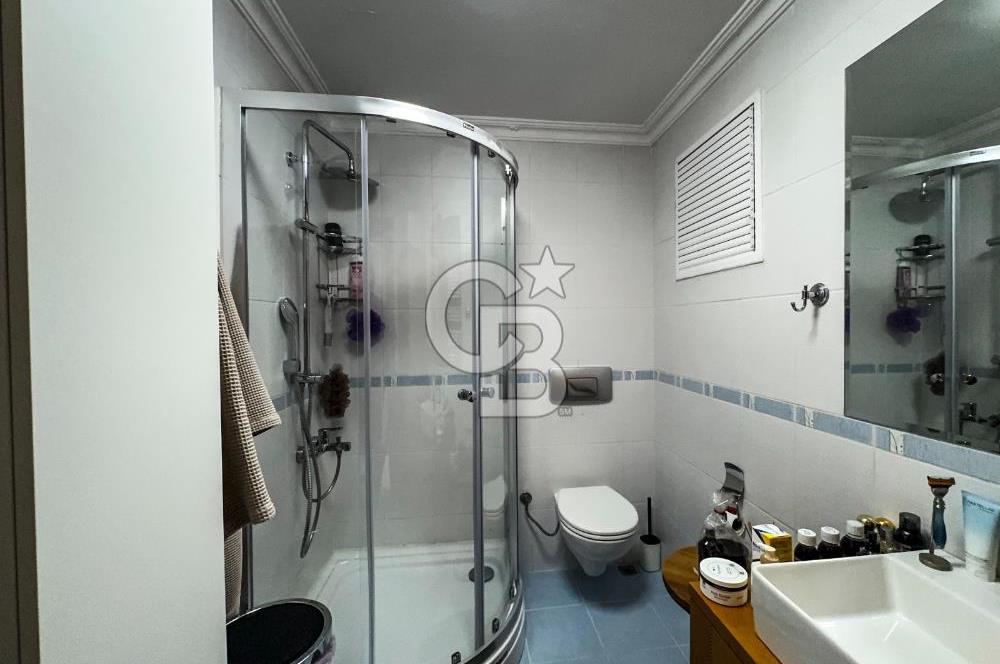 Emsalsiz Boğaz Manzarası Cihangir Kumrulu Sokakta 100 m2 Satılık