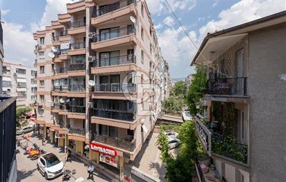 İzmir Bornova Küçükpark Satılık 3+1 135 m² Daire