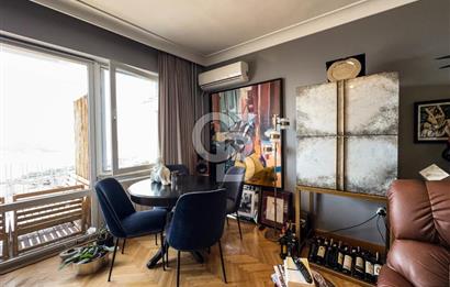 Emsalsiz Boğaz Manzarası Cihangir Kumrulu Sokakta 100 m2 Satılık