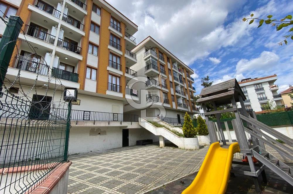 SANCAKTEPE MERVE MAH.DE SİTE İÇİ ARA KAT 2+1 100m² SATILIK DAİRE