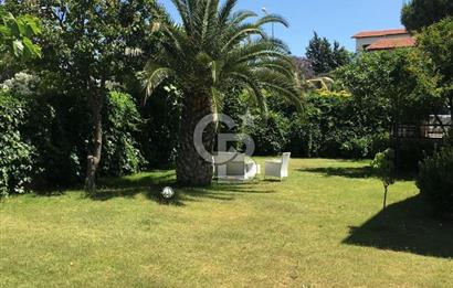 Çeşme Yalı mh. 400 m² Bahçeli, Her Şey Dahil Konsept Lüks Müstakil Yazlık