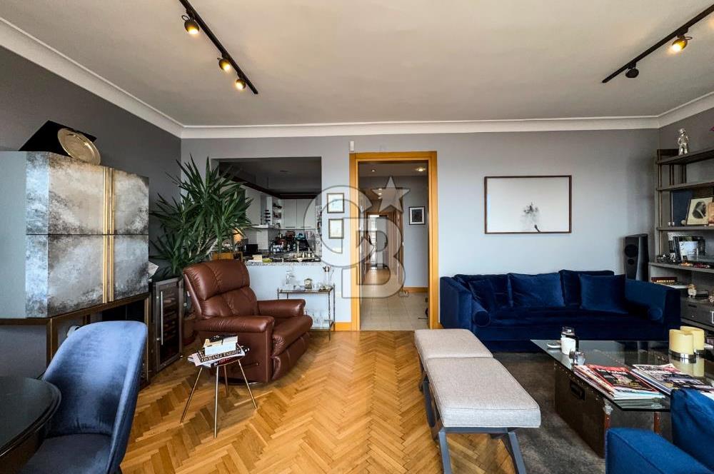Emsalsiz Boğaz Manzarası Cihangir Kumrulu Sokakta 100 m2 Satılık