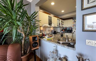 Emsalsiz Boğaz Manzarası Cihangir Kumrulu Sokakta 100 m2 Satılık