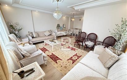 Kenan Evren Bulvar Yakını,Site İçerisinde Ferah 4+1, 180m² Netli