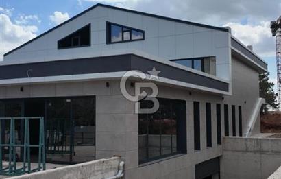 Bağlar Caddesinin En Prestijli Noktasında Komple Kiralık Bina