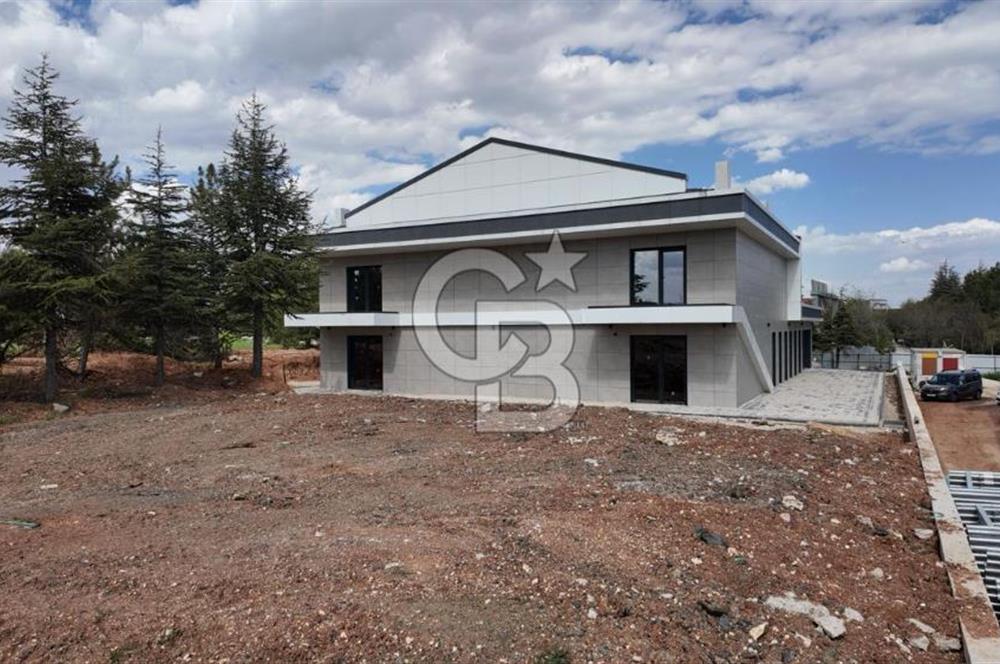 Bağlar Caddesinin En Prestijli Noktasında Komple Kiralık Bina