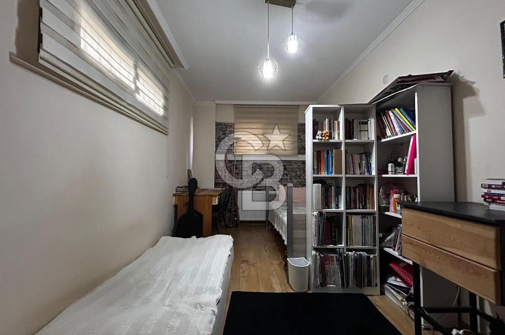 Karabağlar General Kazım Özalp Mah'de 2+1 80m2 Satılık