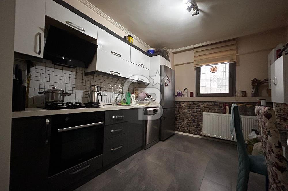 Karabağlar General Kazım Özalp Mah'de 2+1 80m2 Satılık