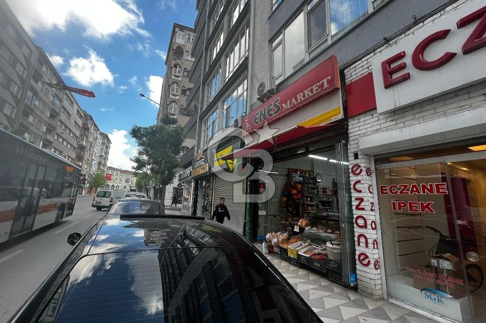 CB CITY'DEN YUNUSEMRE CADDESİ ÜZERİNDE KİRALIK İŞYERİ