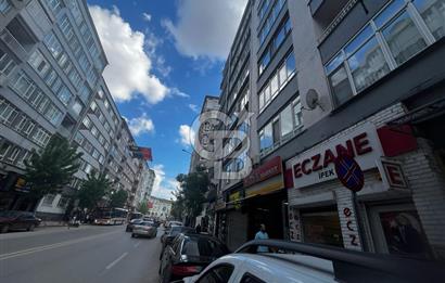 CB CITY'DEN YUNUSEMRE CADDESİ ÜZERİNDE KİRALIK İŞYERİ
