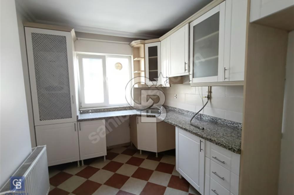 Acıbadem Sakinlerde Deniz manzaralı 5+2 Kiralık Çatı Dubleks