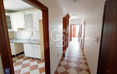 Acıbadem Sakinlerde Deniz manzaralı 5+2 Kiralık Çatı Dubleks