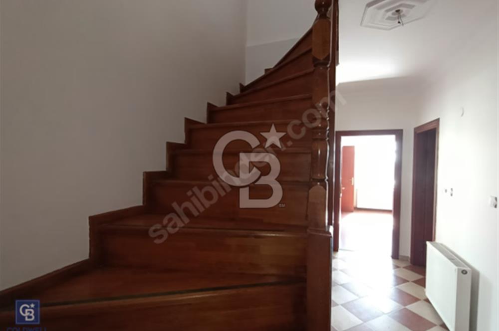 Acıbadem Sakinlerde Deniz manzaralı 5+2 Kiralık Çatı Dubleks