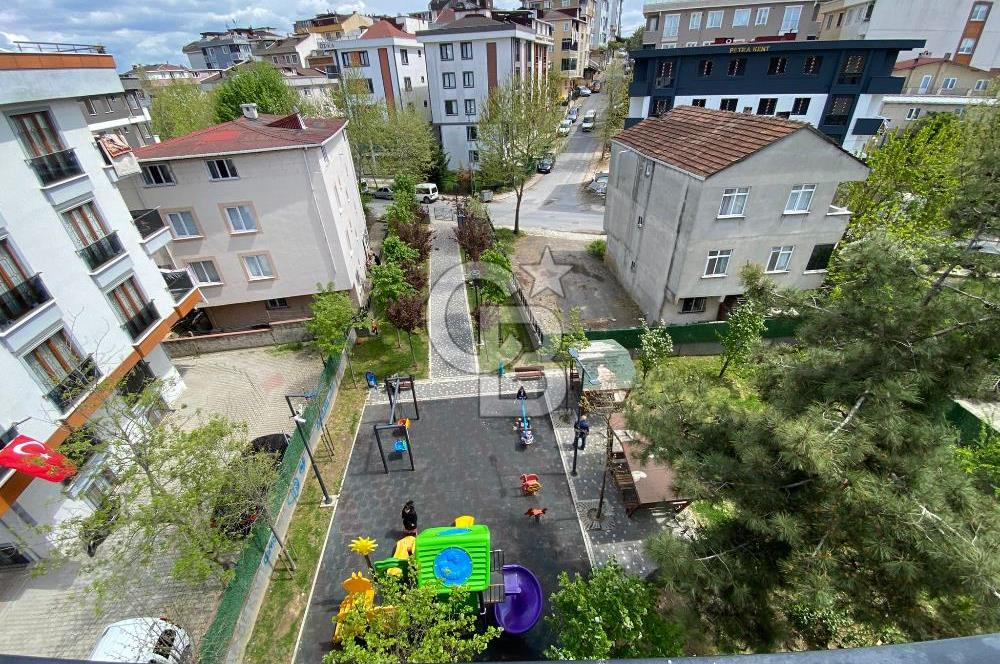 SANCAKTEPE MERVE MAH.DE SİTE İÇİ ARA KAT 2+1 100m² SATILIK DAİRE