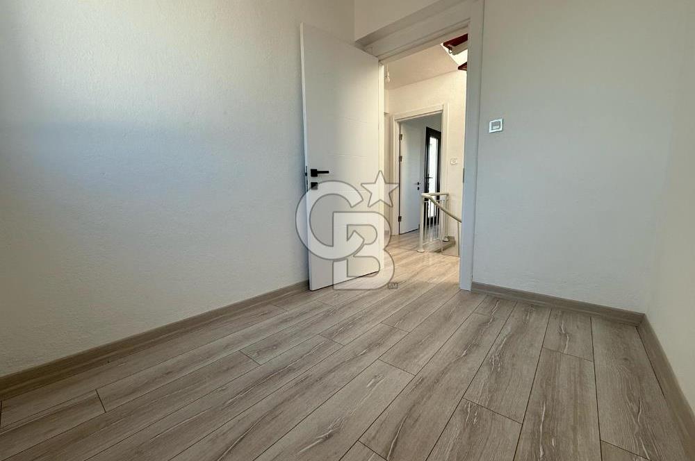 Datça Dadya Sitesi’nde Panoramik Deniz Manzaralı, Tadilatlı 3+1 Villa