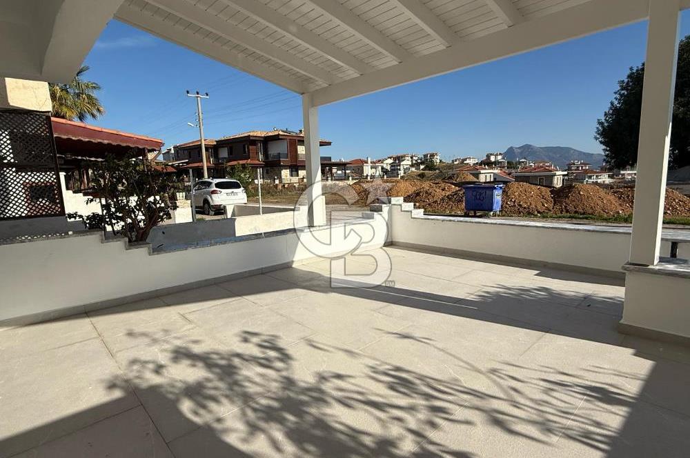 Datça Dadya Sitesi’nde Panoramik Deniz Manzaralı, Tadilatlı 3+1 Villa