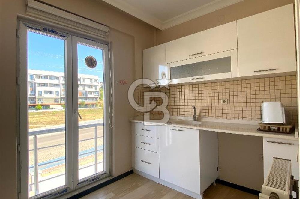GÖRÜKLE MERKEZİ KONUMDA 1+1 AYRI MUTFAK GENİŞ KİRALIK DAİRE