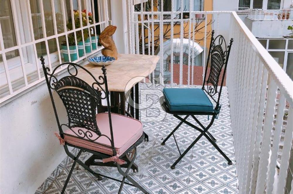 Kadıköy rıhtıma yakın geniş stüdyo daire kiralık