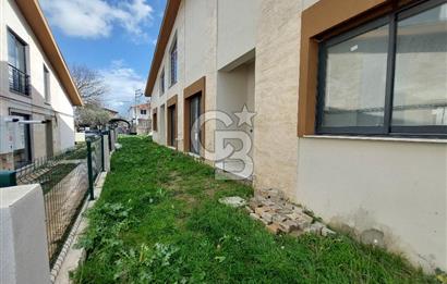 URLA KUŞÇULAR'DA GENİŞ BAHÇELİ KİRALIK SIFIR VİLLA 