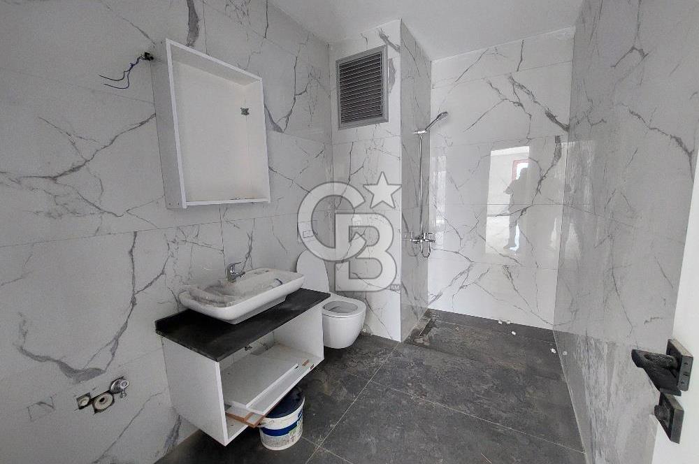 URLA KUŞÇULAR'DA GENİŞ BAHÇELİ KİRALIK SIFIR VİLLA 