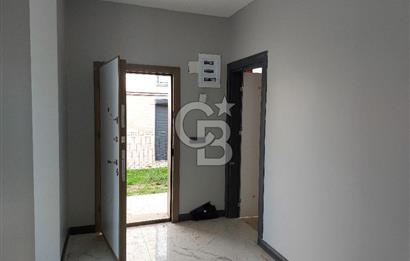 URLA KUŞÇULAR'DA GENİŞ BAHÇELİ KİRALIK SIFIR VİLLA 