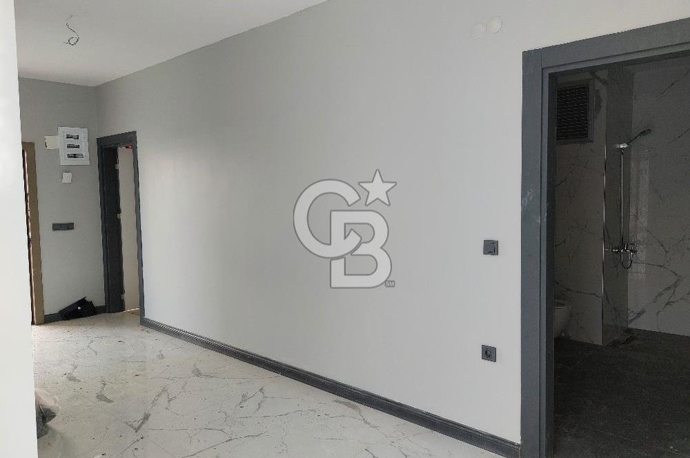 URLA KUŞÇULAR'DA GENİŞ BAHÇELİ KİRALIK SIFIR VİLLA 