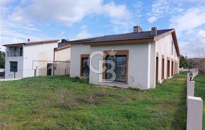 URLA KUŞÇULAR'DA GENİŞ BAHÇELİ KİRALIK SIFIR VİLLA 