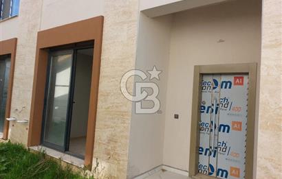 URLA KUŞÇULAR'DA GENİŞ BAHÇELİ KİRALIK SIFIR VİLLA 