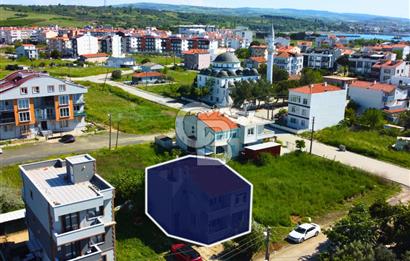 Çanakkale Lapseki Dalyan'da Denize Yakın 2 Daireli Müstakil Bina