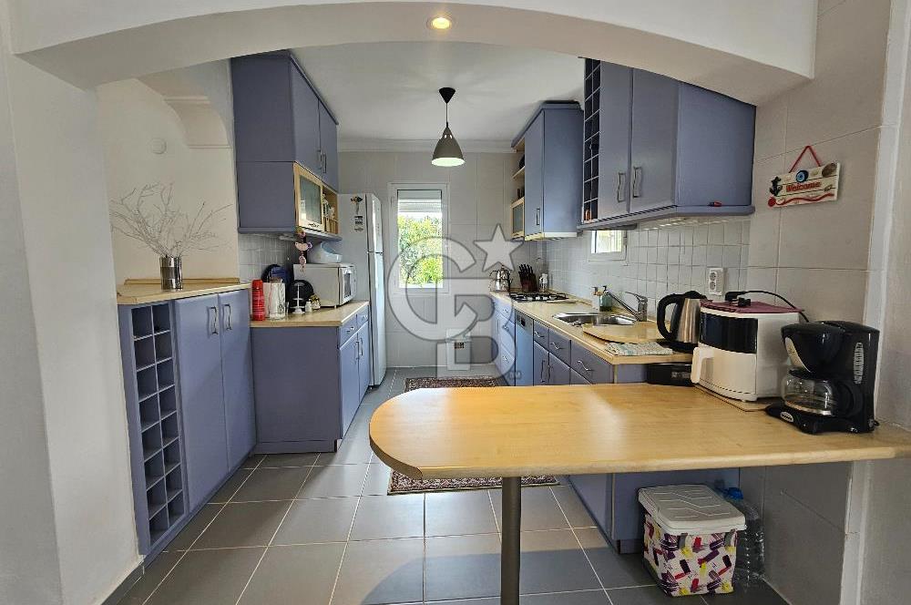 KARABURUN MERCANKOY SİTESİNDE SATILIK 3+1 BAHÇELİ MÜSTAKİL VİLLA