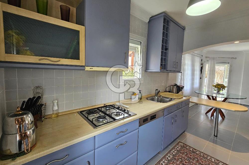 KARABURUN MERCANKOY SİTESİNDE SATILIK 3+1 BAHÇELİ MÜSTAKİL VİLLA