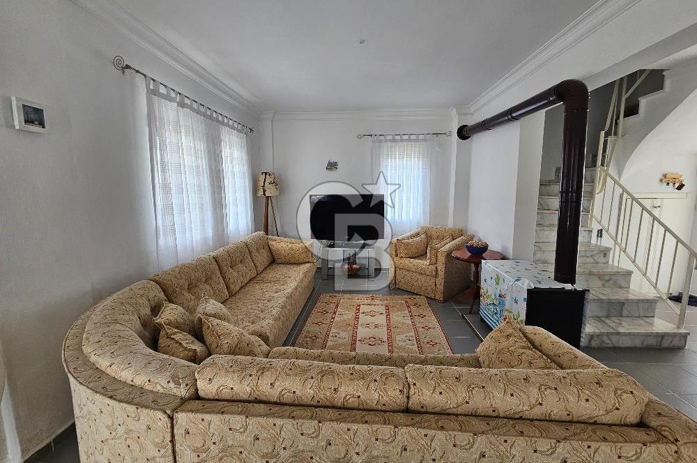 KARABURUN MERCANKOY SİTESİNDE SATILIK 3+1 BAHÇELİ MÜSTAKİL VİLLA