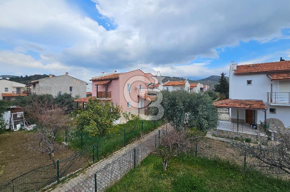 KARABURUN MERCANKOY SİTESİNDE SATILIK 3+1 BAHÇELİ MÜSTAKİL VİLLA