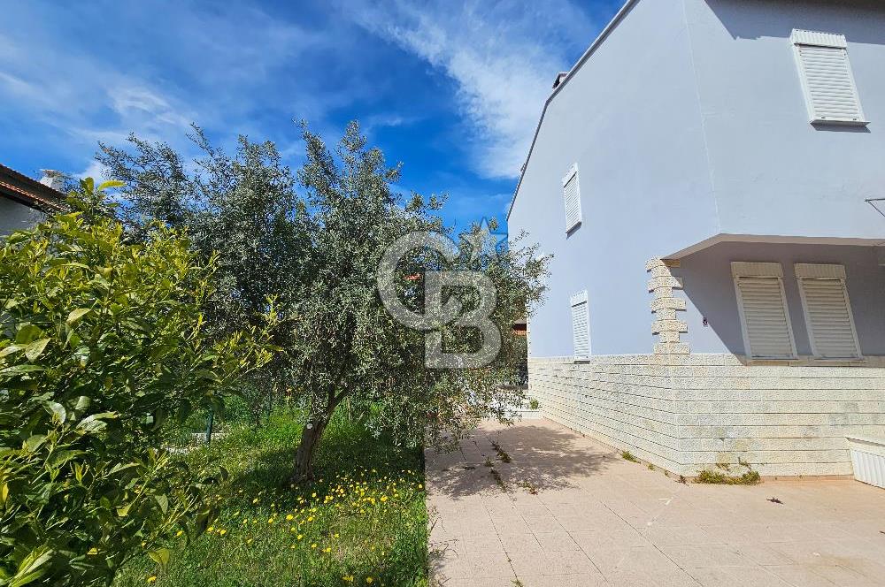 KARABURUN MERCANKOY SİTESİNDE SATILIK 3+1 BAHÇELİ MÜSTAKİL VİLLA