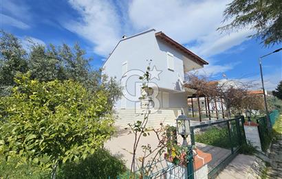 KARABURUN MERCANKOY SİTESİNDE SATILIK 3+1 BAHÇELİ MÜSTAKİL VİLLA