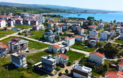 Çanakkale Lapseki Dalyan'da Denize Yakın 2 Daireli Müstakil Bina