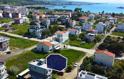 Çanakkale Lapseki Dalyan'da Denize Yakın 2 Daireli Müstakil Bina