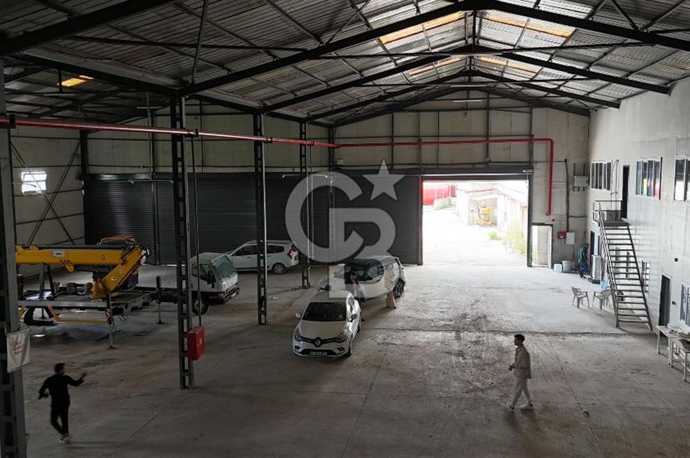 HADIMKÖY YEŞİLBAYIRDA KİRALIK 2200m2 DEPO