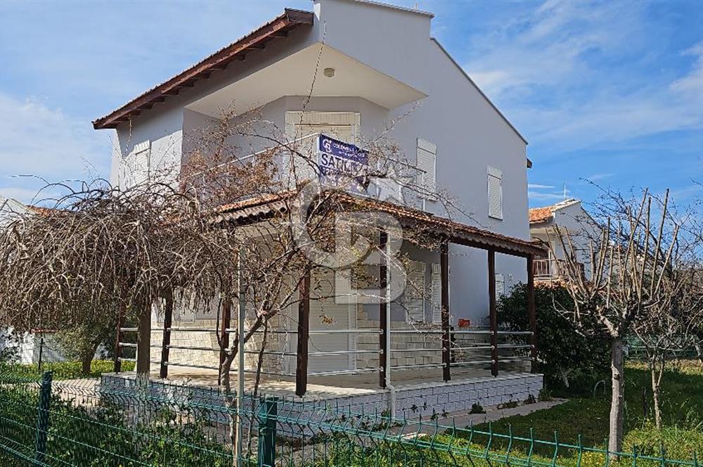KARABURUN MERCANKOY SİTESİNDE SATILIK 3+1 BAHÇELİ MÜSTAKİL VİLLA
