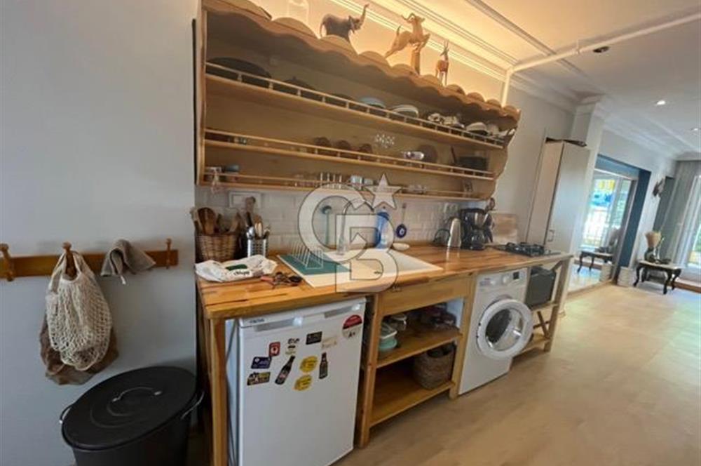 Kadıköy rıhtıma yakın geniş stüdyo daire kiralık