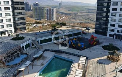 ERYAMAN GÖKSU MAHALLESİNDE KİRALIK 4+1 DAİRE BORDO LOCADA