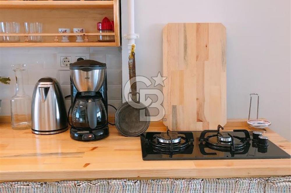 Kadıköy rıhtıma yakın geniş stüdyo daire kiralık
