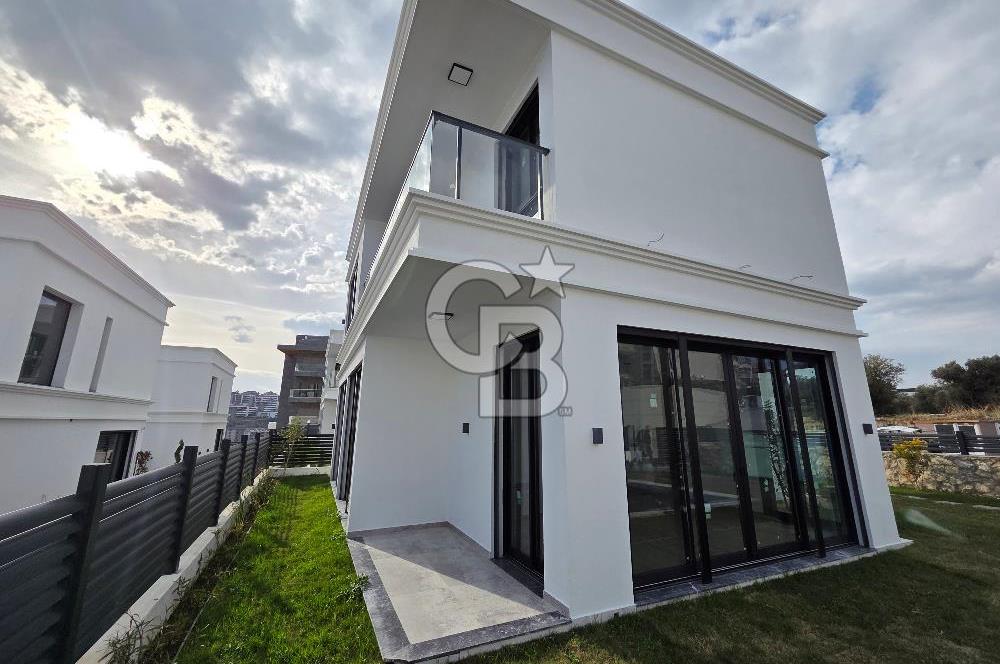 Ege Mahallesi'nde Özel Havuzlu 4+1 Müstakil Villa