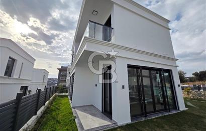 Ege Mahallesi'nde Özel Havuzlu 4+1 Müstakil Villa