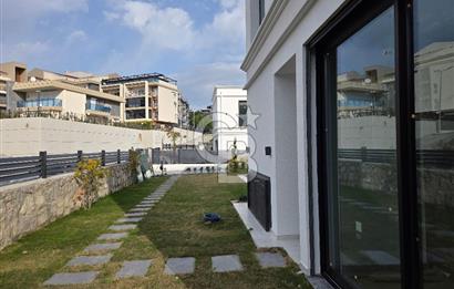 Ege Mahallesi'nde Özel Havuzlu 4+1 Müstakil Villa