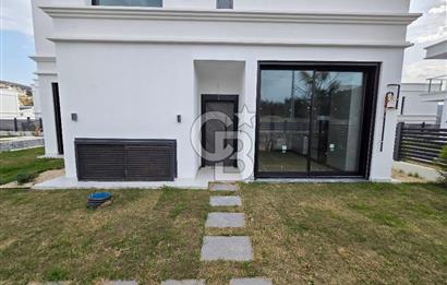 Ege Mahallesi'nde Özel Havuzlu 4+1 Müstakil Villa