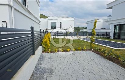 Ege Mahallesi'nde Özel Havuzlu 4+1 Müstakil Villa