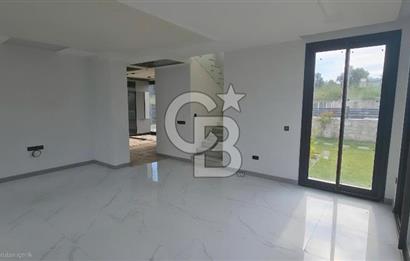 Ege Mahallesi'nde Özel Havuzlu 4+1 Müstakil Villa