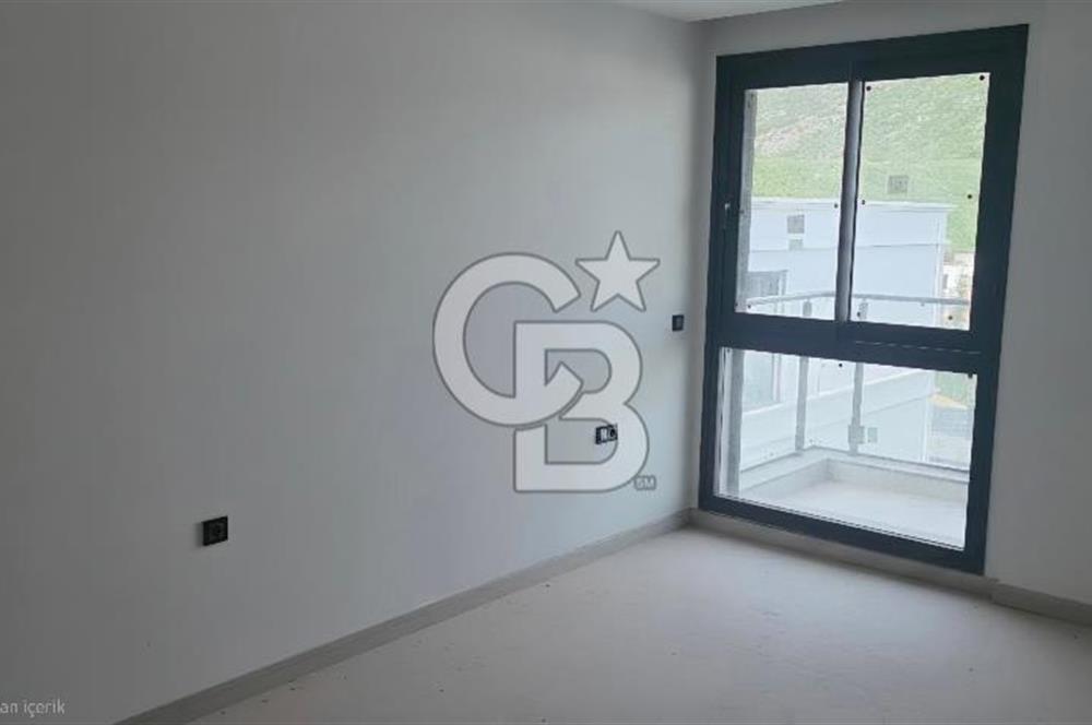 Ege Mahallesi'nde Özel Havuzlu 4+1 Müstakil Villa