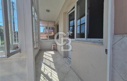 Bornova Atatürk'te, Bahçeli Aile Apartmanında Merkezi 3+1 Kiralık